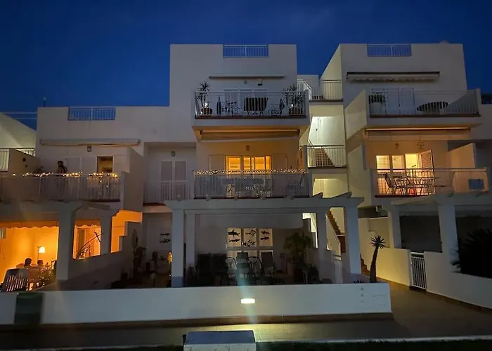 Spacious And Luxurious Apartment
